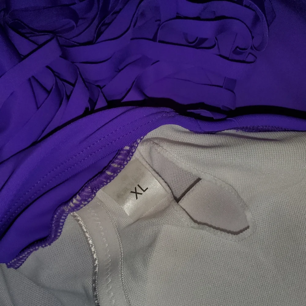 One Piece Swimsuit with Pretty Tassel - Picture 6 of 6
